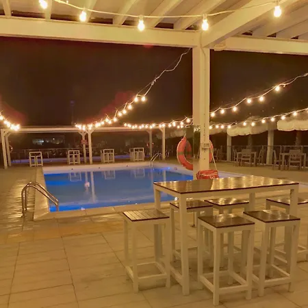 Fronte Mare Con Ombrellone E Sedie Sdraio Incluse Nel Costo Apartmán *